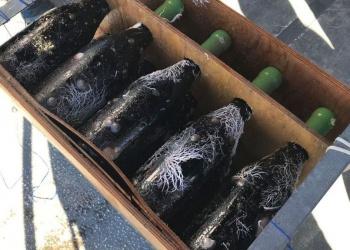 Vinos únicos producidos a 40 metros de profundidad en la costa aguileña